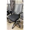Image 2 : (2) MESH BACK ADJUSTABLE OFFICE/COMPUTER CHAIRS