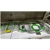 Image 3 : GREEN NURGE SQUARE EMBROIDERY HOOPS
