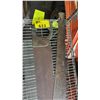 Image 3 : (2) VINTAGE CROSSCUT SAWS *ONE HAS NO HANDLE*
