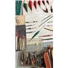 Image 5 : TABLE OF ASSORTED VINTAGE FISHING LURES, FLASHERS, HOOKS, STEEL WIRE & MORE