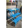 Image 2 : BLUE THREE STEP LADDER