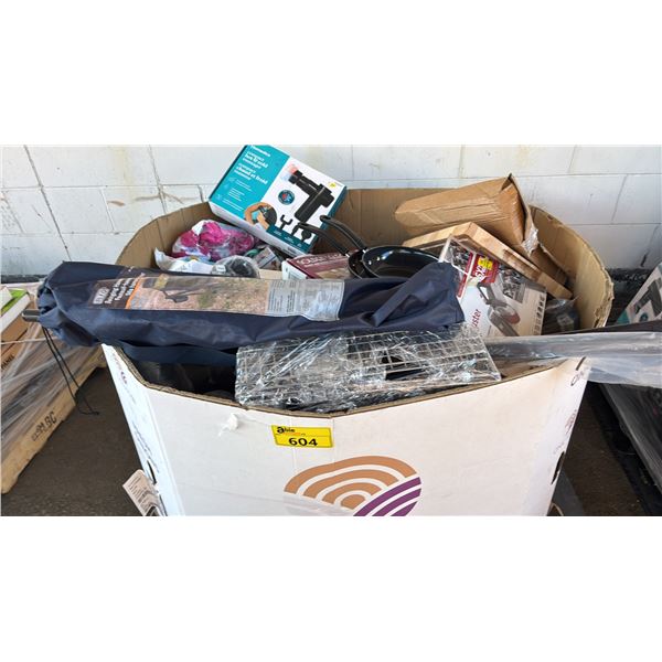 PALLET OF ASSORTED ITEMS INCLUDED RIO SWINGING CHAIR WITH FOOTREST, BLACKDECKER DUST BUSTER, MASSAGE