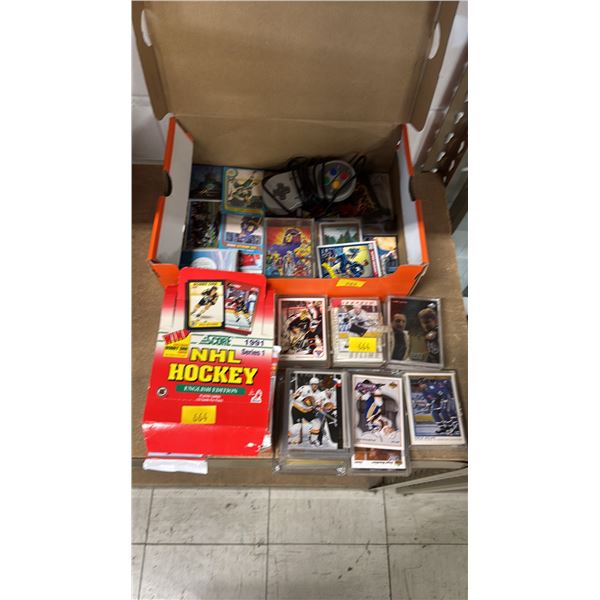 BOX OF SCORE NHL HOCKEY CARDS, COLLECTION OF LOOSE HOCKEY CARDS & ASSTD. COLLECTOR CARDS: X-MEN,