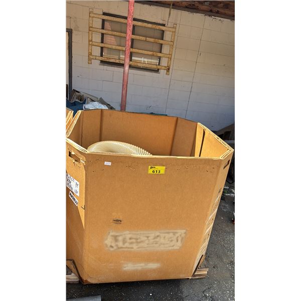 BIN OF 11" FLEX HOSE
