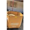 Image 1 : BIN OF 11" FLEX HOSE