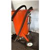 Image 2 : ORANGE UNI-RAM U103S SAND BLASTER WITH HOSE