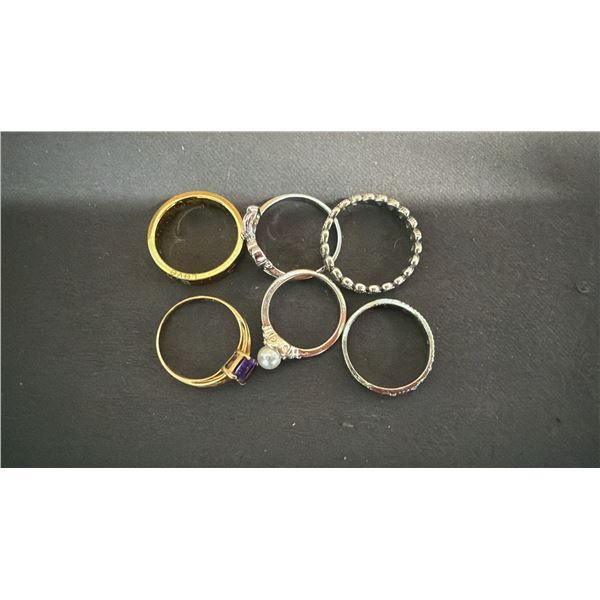 COSTUME JEWELRY, INCLUDES SIX RINGS