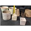 Image 6 : Planters in Various Materials and Styles