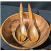 Image 3 : Mid-Century Modern Wooden Salad Bowl Set With Accessories