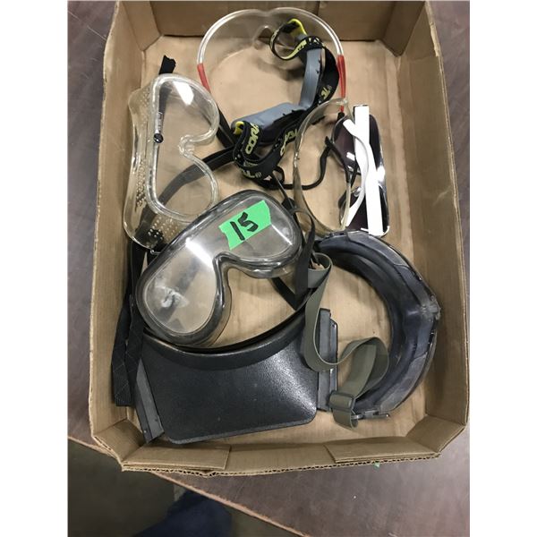 FLAT C/W GOGGLES, SUNGLASSES, ETC