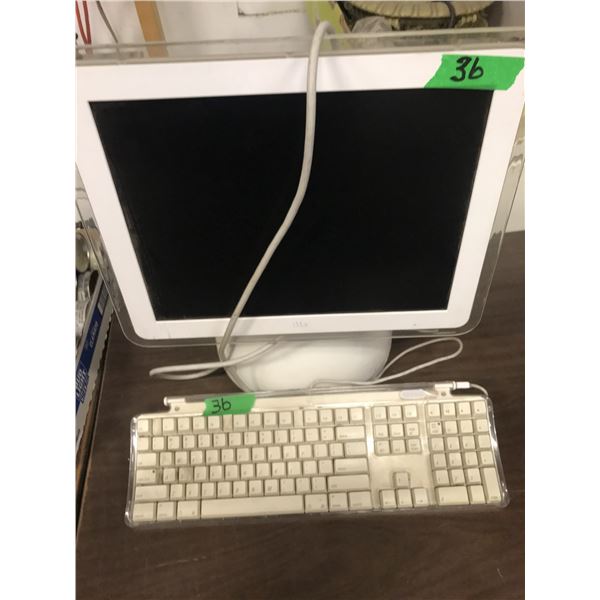 APPLE MONITOR & KEYBOARD