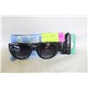 Image 1 : PAIR OF SUNGLASSES