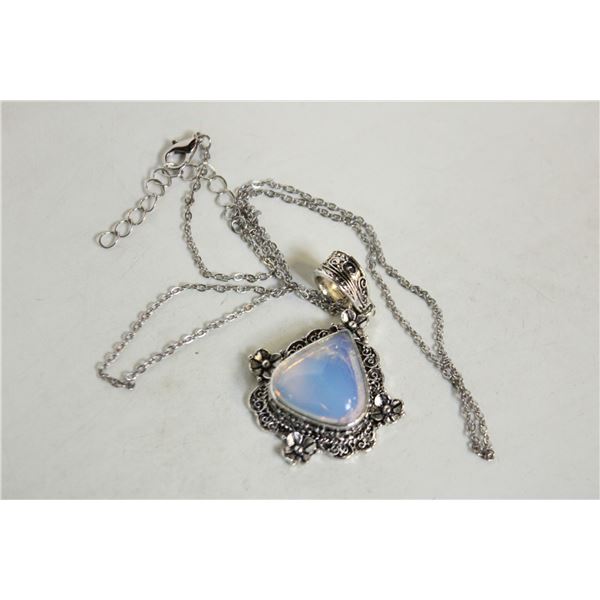 OPALITE CRYSTAL BOHO-STYLE NECKLACE