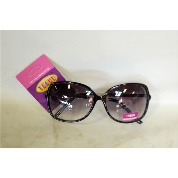 PAIR OF SUNGLASSES