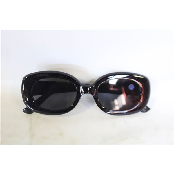 PAIR OF SUNGLASSES