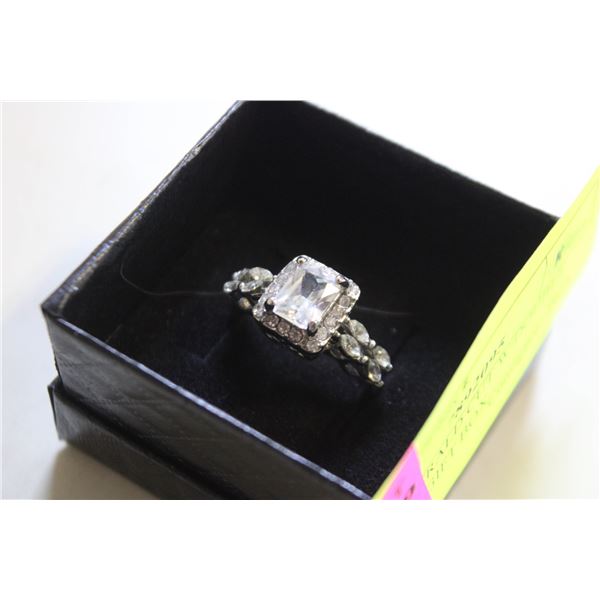 SZ. 10 EMERALD CUT W/DOUBLE SHANK IN GIFT BOX