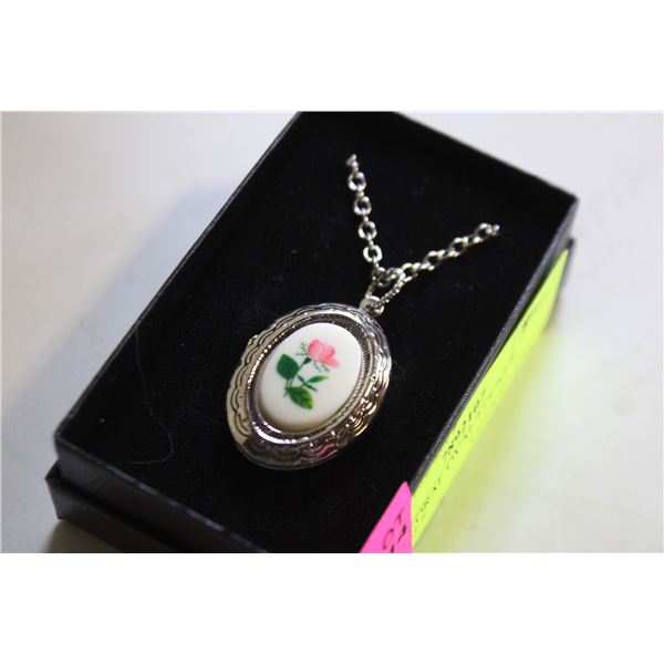 ROSE FLORAL OVAL LOCKET NECKLACE