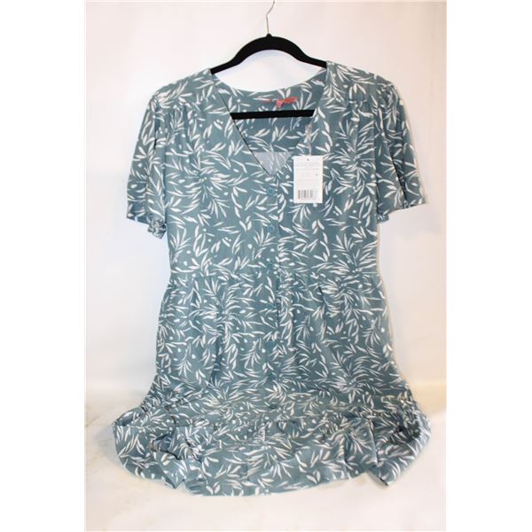 SZ. L IYLA GREEN V NECK FRONT BUTTON DRESS