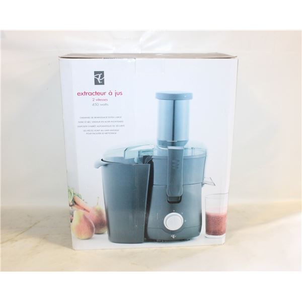 BRAND NEW JUICER IN BOX