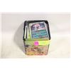 Image 1 : TIN OF 400 POKEMON CARDS