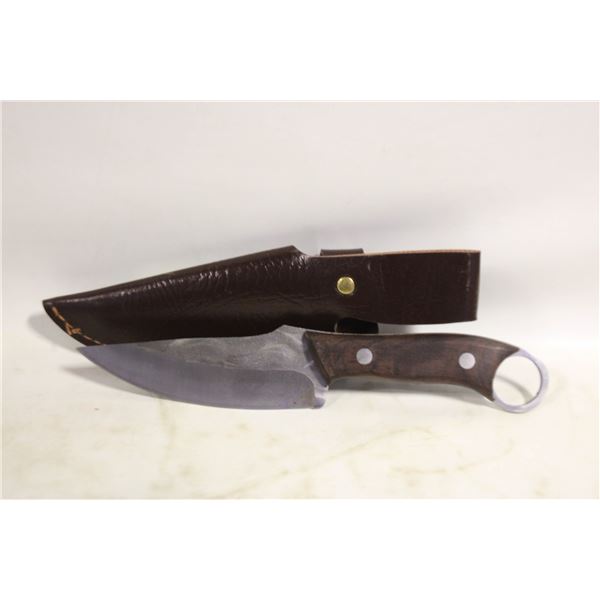 NEW OUTDOOR KNIFE W/ SHEATHE