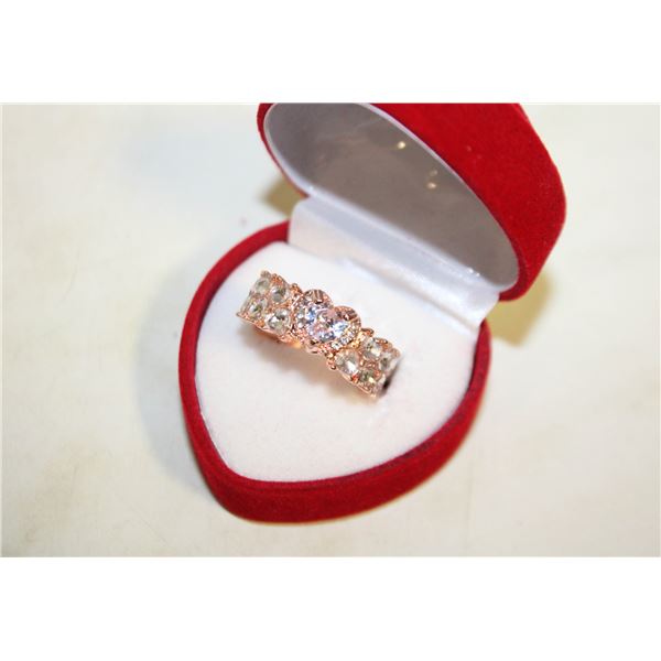 NEW HEART SHAPE RING SZ8