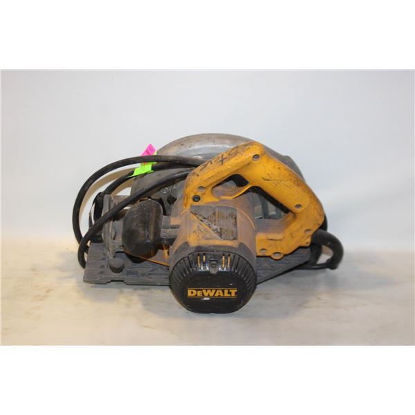 DEWALT CIRCULAR SAW