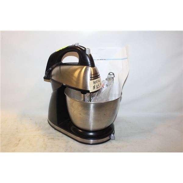 HAMILTON BEACH 6 SPEED BLENDER WITH ATTACHMENTS