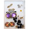 Image 1 : 10 PAIRS OF VINTAGE CLIP ON EARRINGS