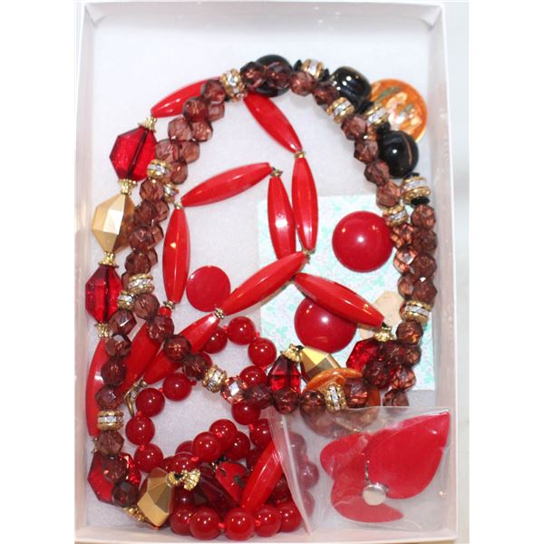 ESTATE JEWELLRY LOT INCLUDING BURGANDY