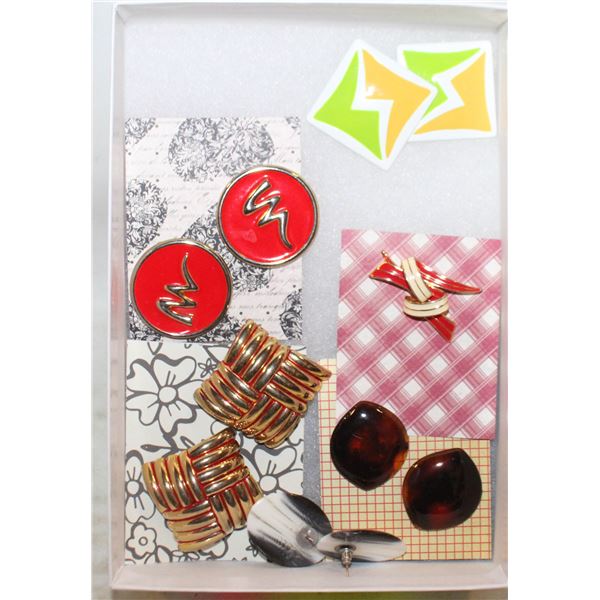 5 PAIRS OF PIERECED DESIGNER EARRINGS
