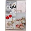 Image 1 : 8 PARIS VINTAGE PIERCED EARRINGS