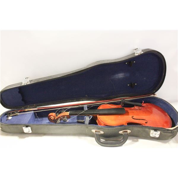 VINTAGE VIOLIN