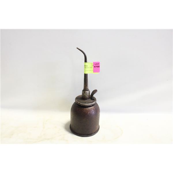 VINTAGE THUMB OILER CAN