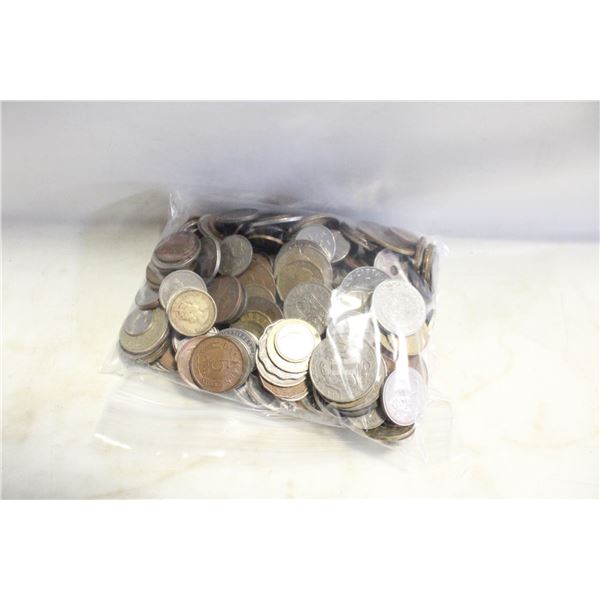 2.5 POUNDS OF VARIOUS ESTATE WORLD COINS IN BAG