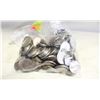 Image 1 : 2.5 POUNDS OF VARIOUS ESTATE WORLD COINS IN BAG
