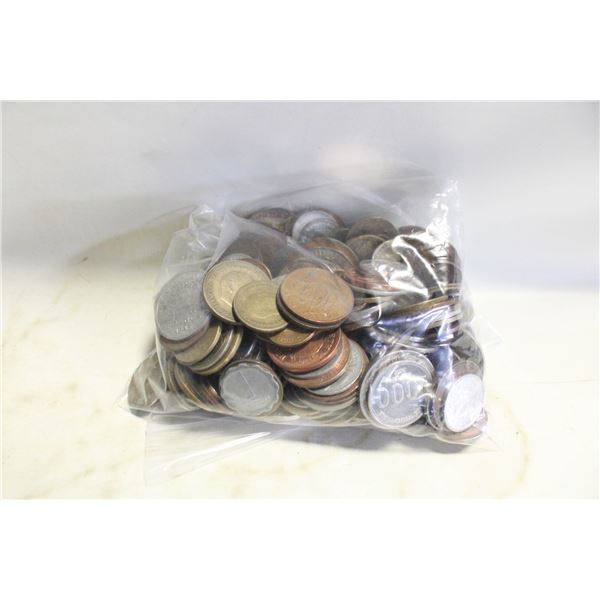 2.5 POUNDS OF VARIOUS ESTATE WORLD COINS IN BAG