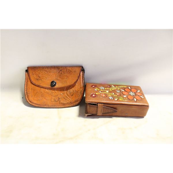 VINTAGE TOOLED LEATHER COIN HOLDER KEYCHAIN AND