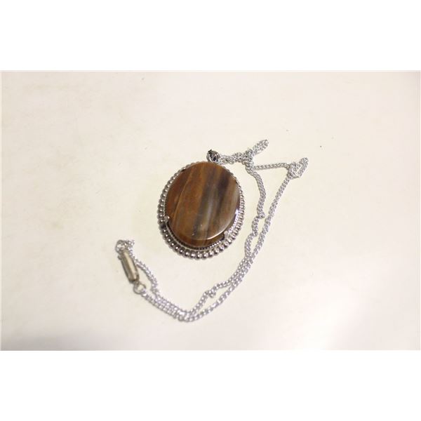 VINTAGE LARGE AGATE SPECIMEN STONE