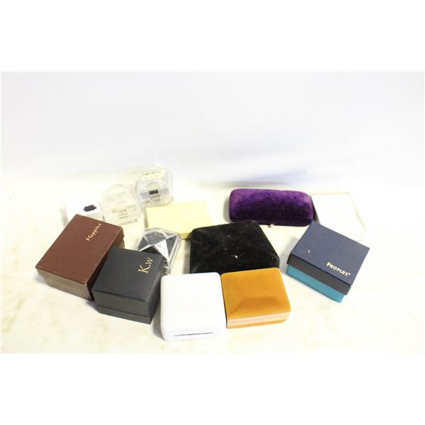 LOT OF SMALL JEWELRY BOXES