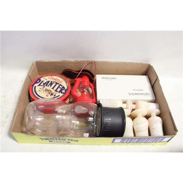 FLAT PLANTERS COLLECTIBLES, DOMINOS,