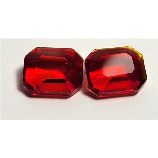 19) LOT OF 2 MATCHED EMERALD CUT