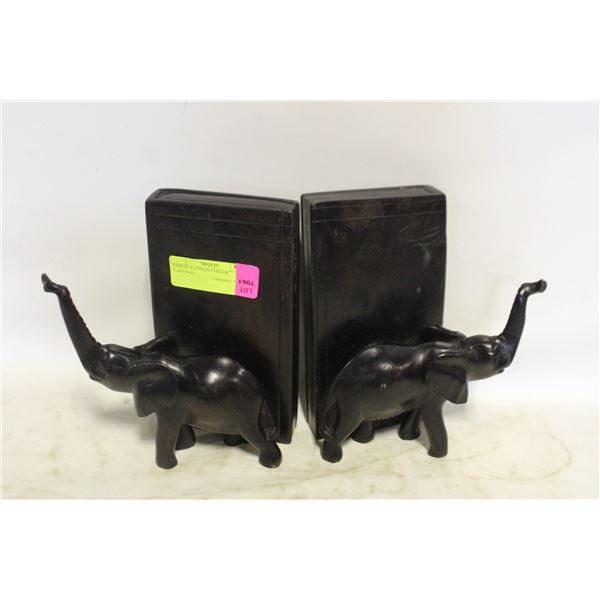 PAIR OF ELEPHANT DECOR CARVINGS