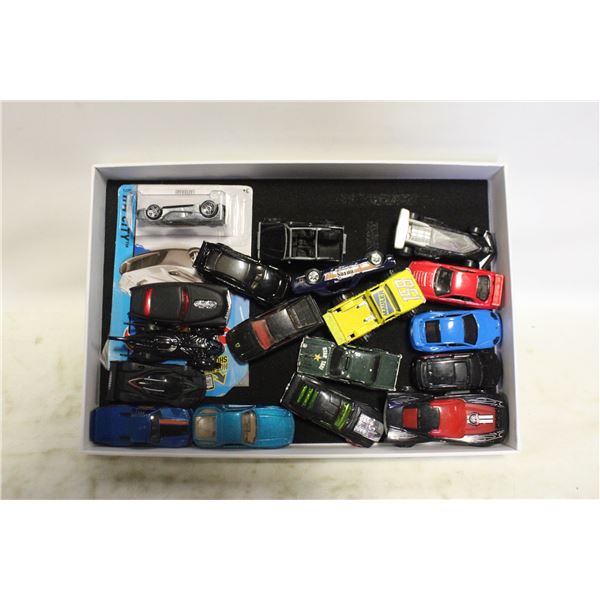 LOT OF HOT WHEEL CARS