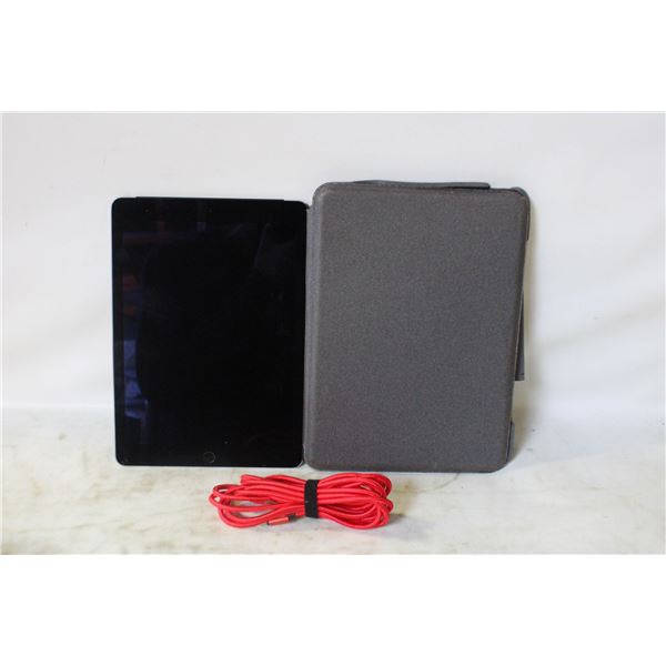 IPAD AIR 2 16GB UNLOCKED AND CAN BE USED HAS