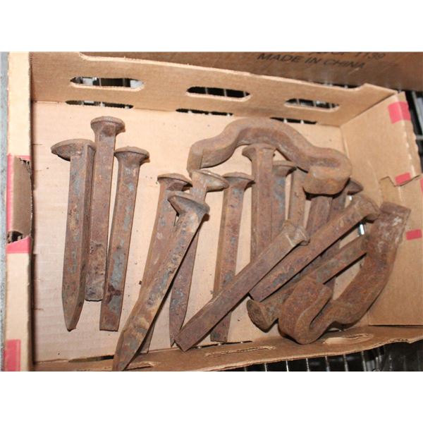 LOT OF RAILROAD SPIKES