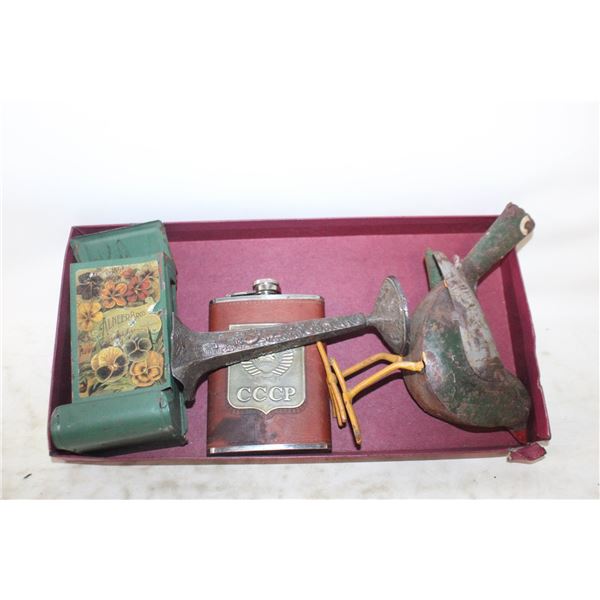 LOT OF VINTAGE METAL ITEMS