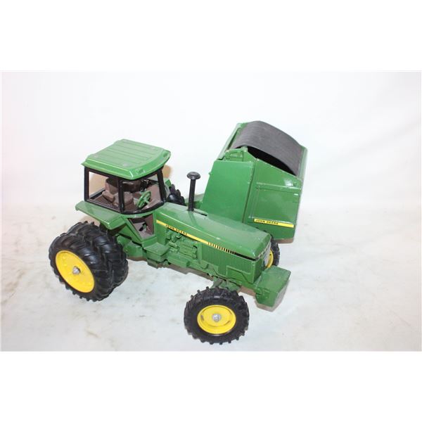 DIE CAST JOHN DEERE TRACTOR AND BALER 1/16 ERTL