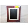 Image 1 : CHERRY WOOD PICTURE DISPLAY NO CORD
