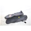 Image 1 : VIBRAM TOE SHOES NEW SZ 12